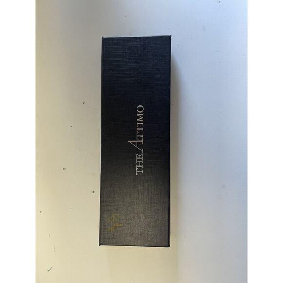 The Attimo Accessories - The Attimo High Fashion Belt.*